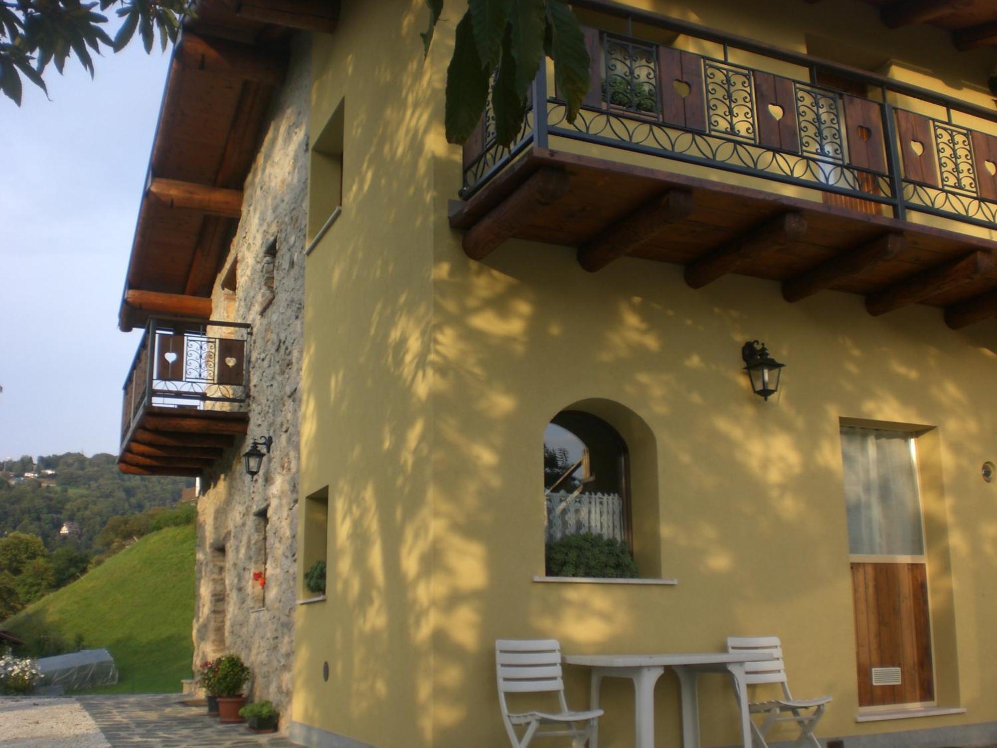 Bed And Breakfast Montino Cene Exterior photo